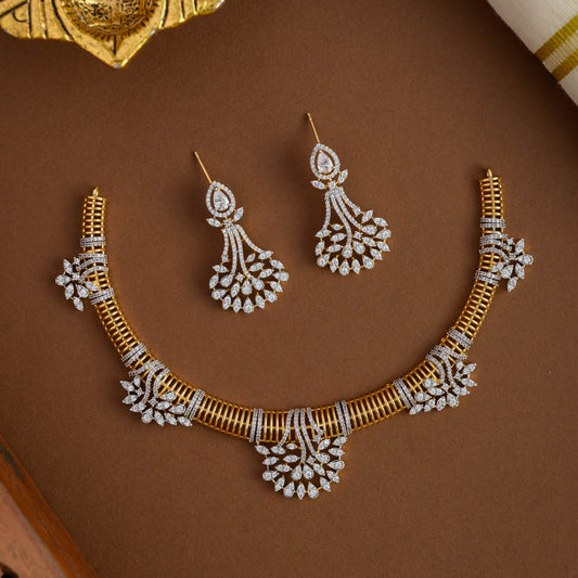 White Bloom Neckpiece