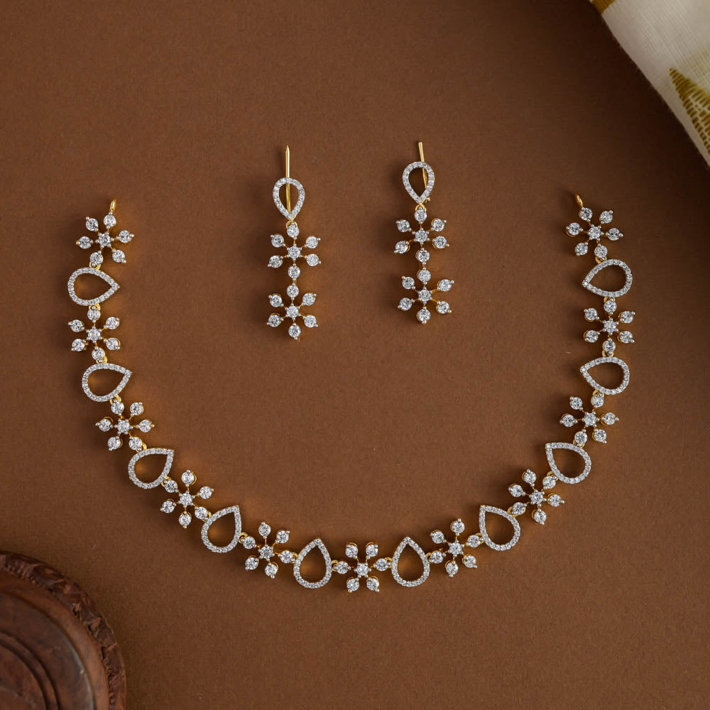Gleam Flora Neckpiece