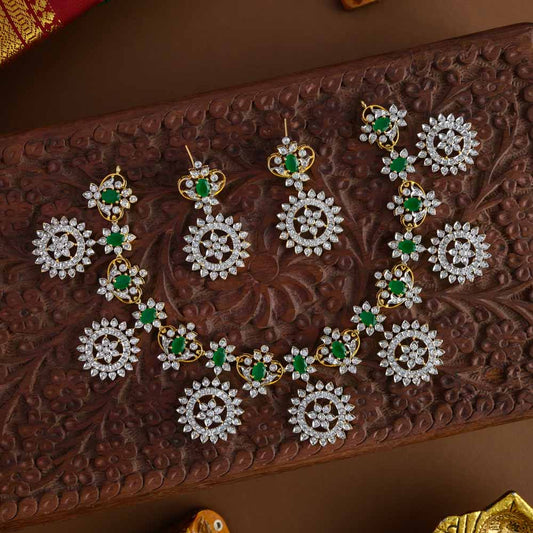 Crystal Emerald Gem Neckpiece