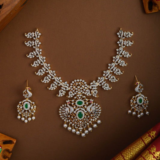 Peaflora Neckpiece