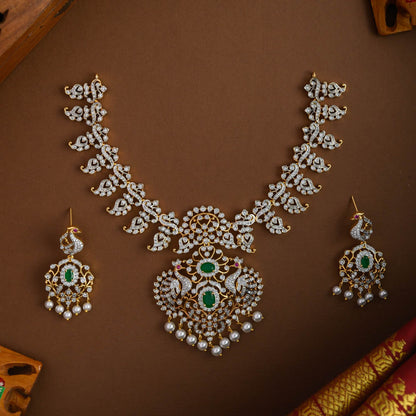 Peaflora Neckpiece