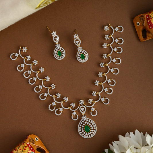 Moonpetals Neckpiece