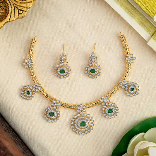 Ivoreal  Neckpiece