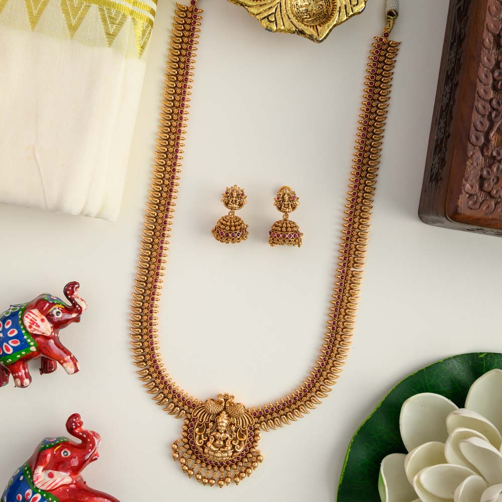 Deivanai lakshmi haaram