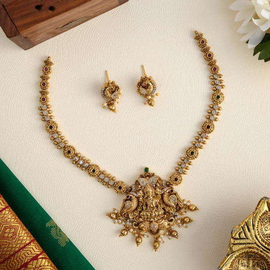 Vinnaval Neckpiece