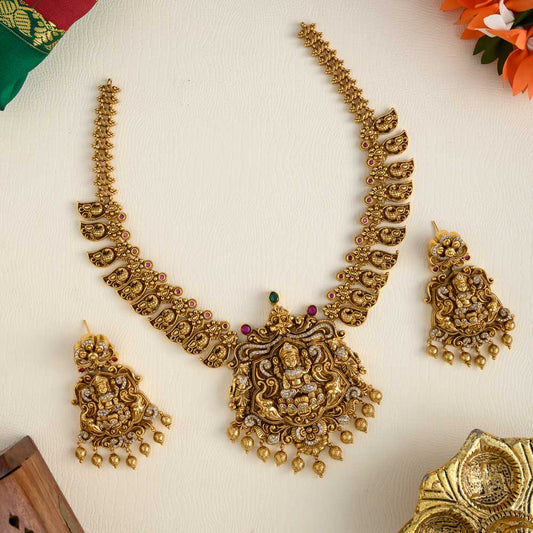 Valli nagas neckpiece
