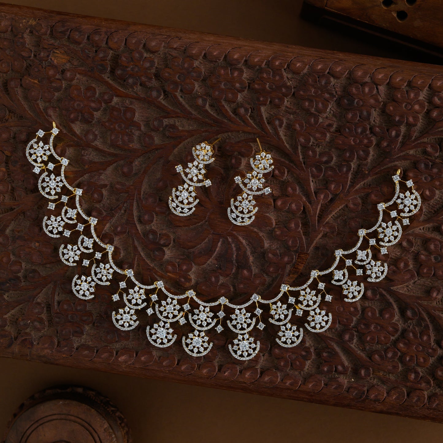 Half moon neckpiece