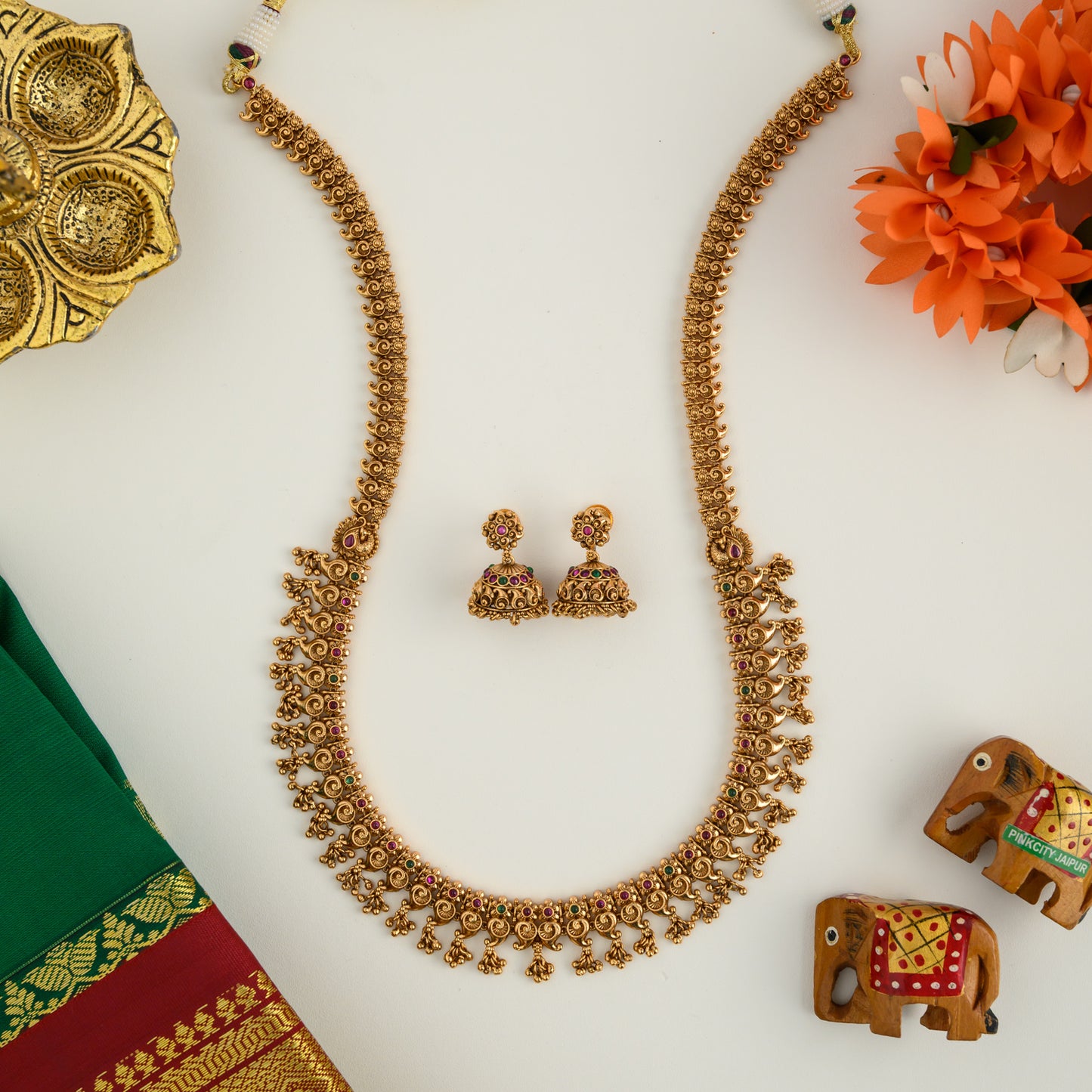 Iyal peacock haaram