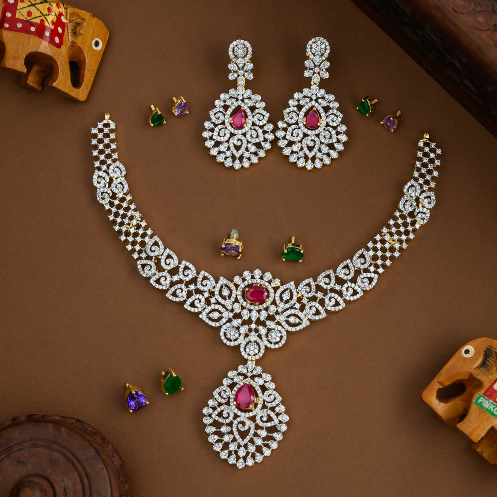 Viyana Interchangeable neckpiece