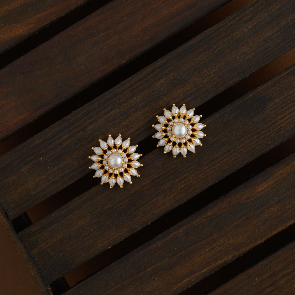 Impon floral earstud - kanakam