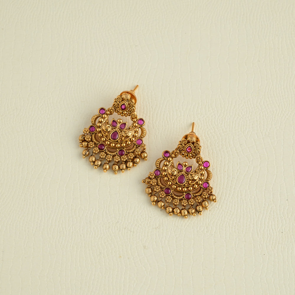 Chandbali earring