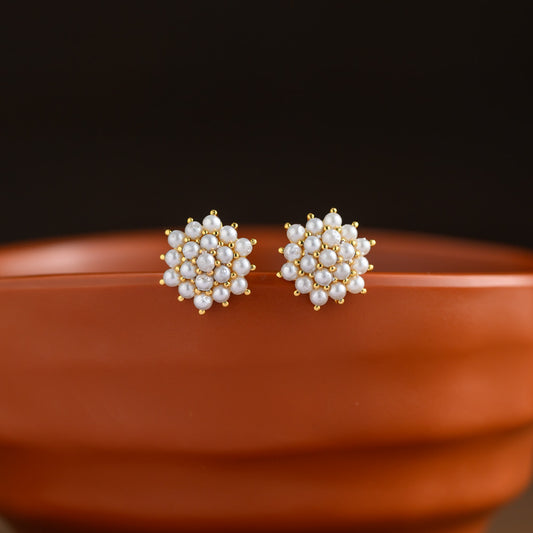 Impon floral earstud