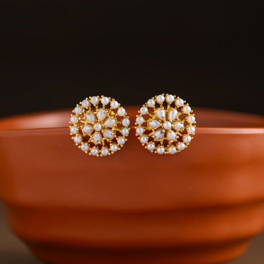 Impon floral earstud