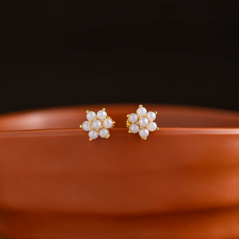 Impon floral earstud - kanakam