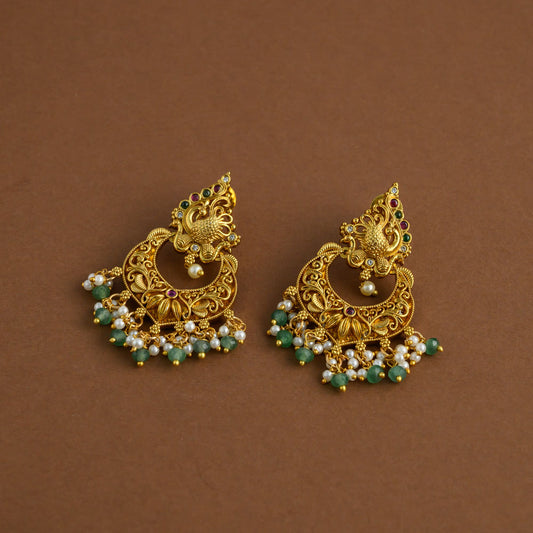 Chandbali earring - statement