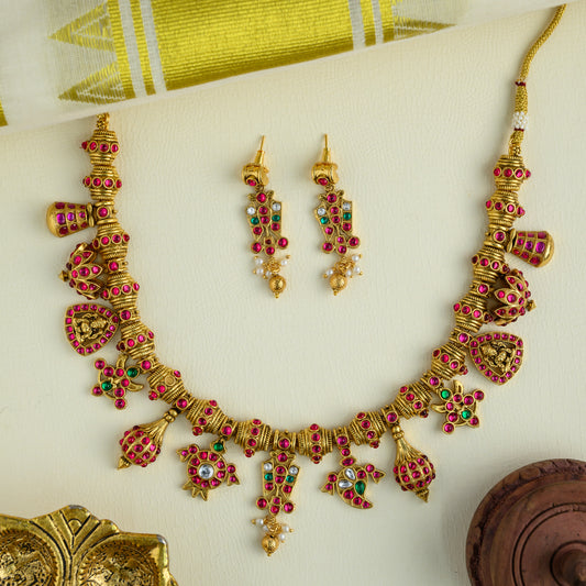 Neckpiece