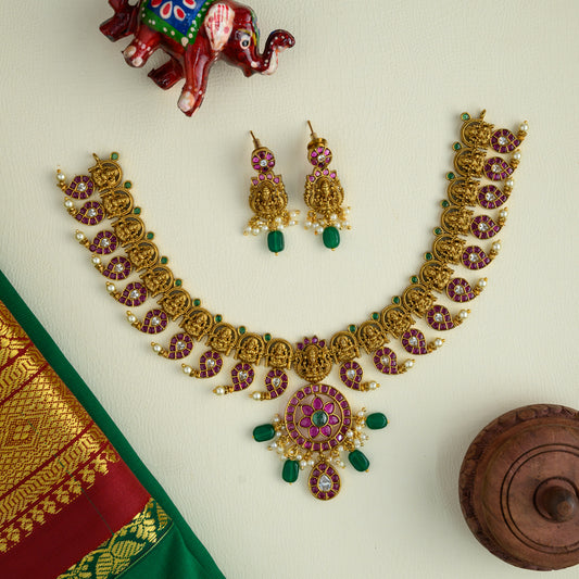 Neckpiece