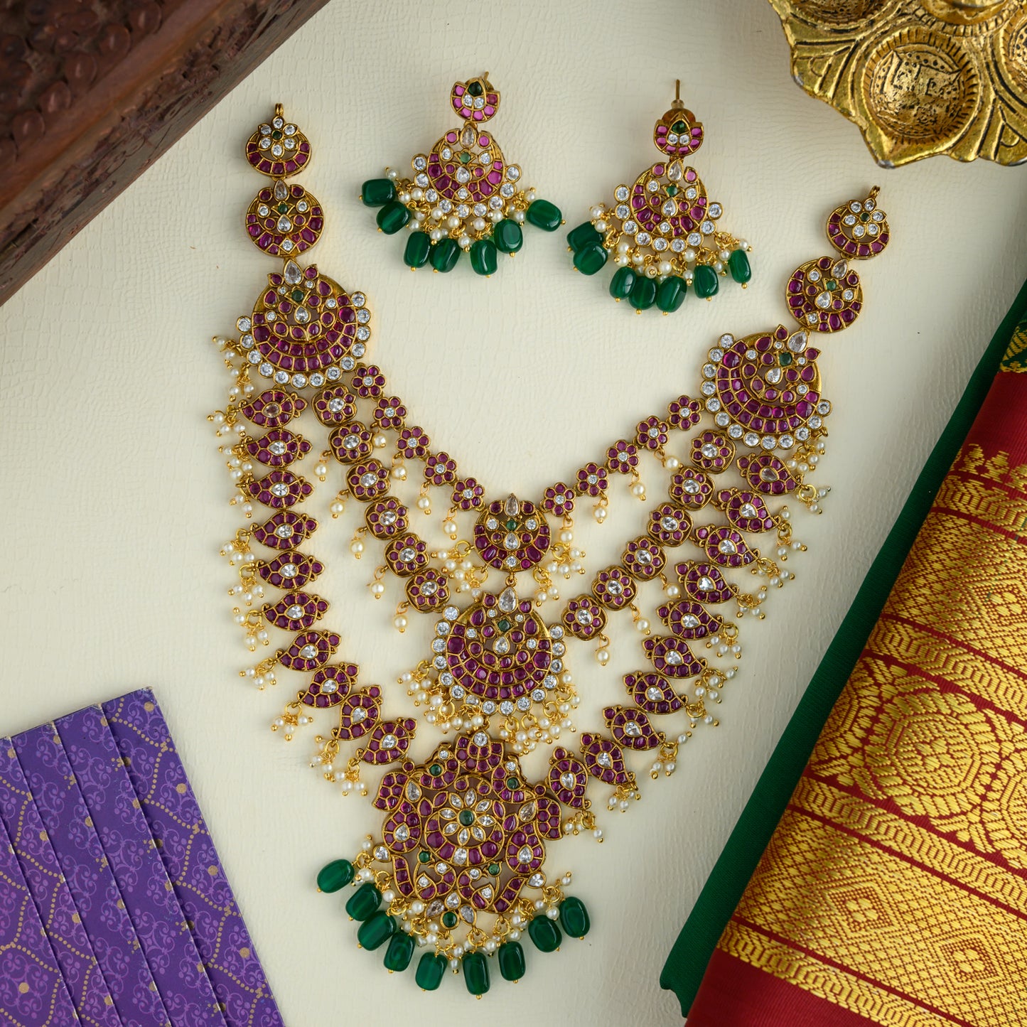 Layered neckpiece - Guttapusalu