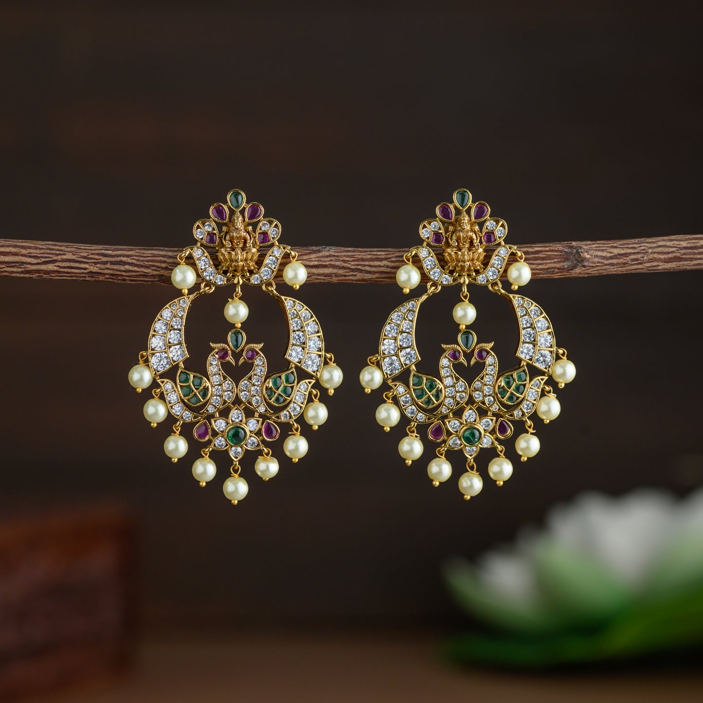 Chandbali earring - statement