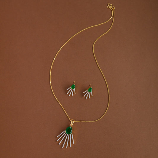 Mid - length pendent chain - emmi