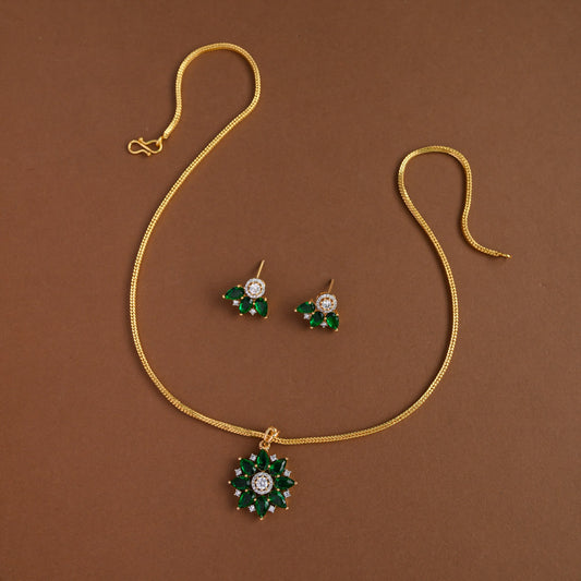 Mid - length pendent chain - emmi