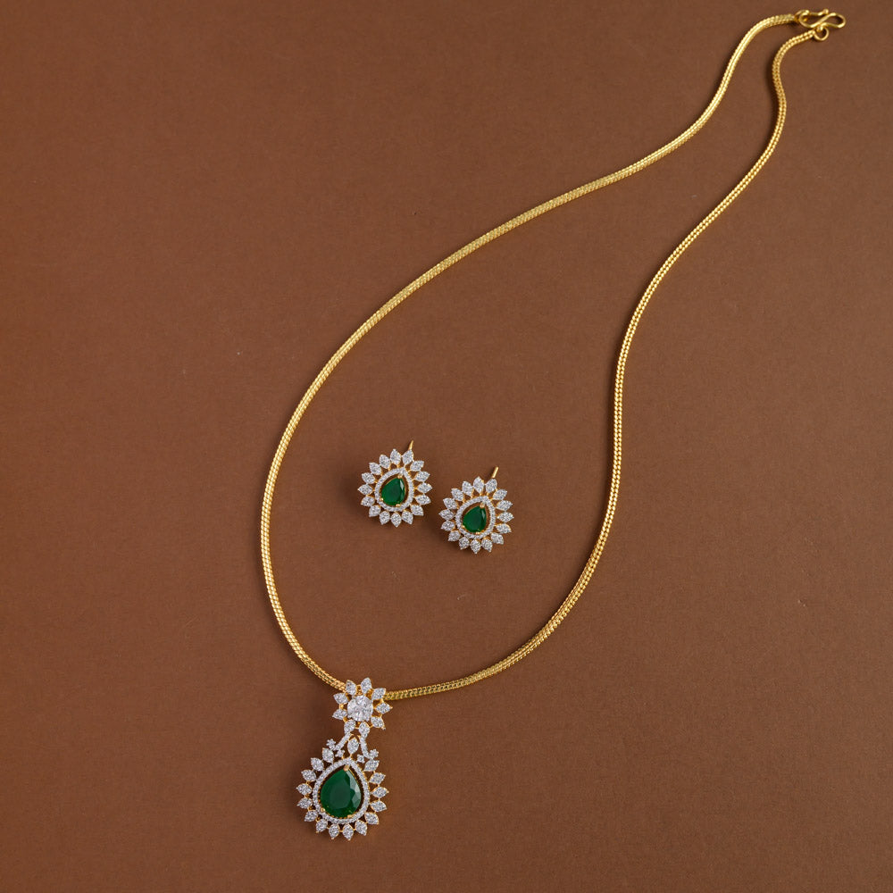 Mid - length pendent chain - emmi