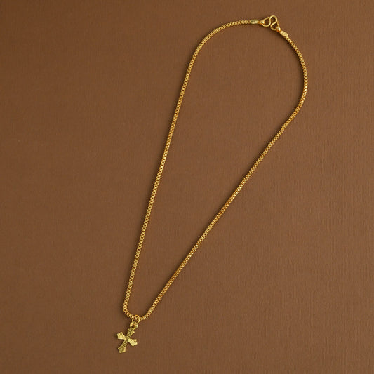 Mid length pendant chain