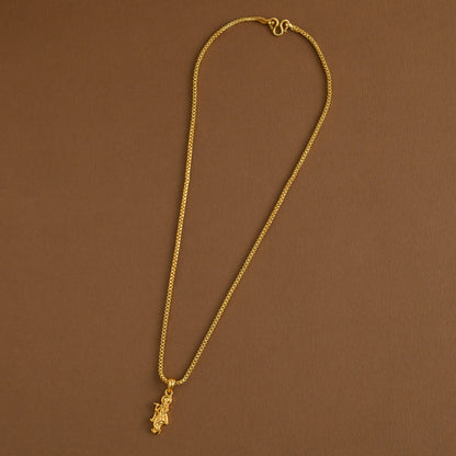 Mid length pendant chain