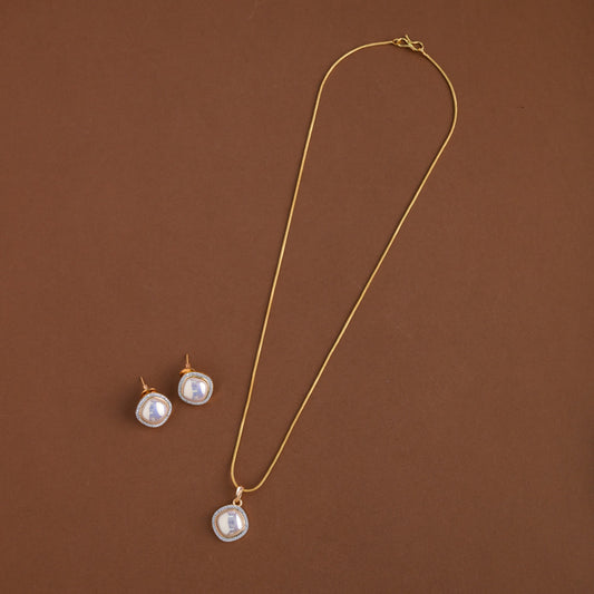 Diamond inspired pendent mid - length chain