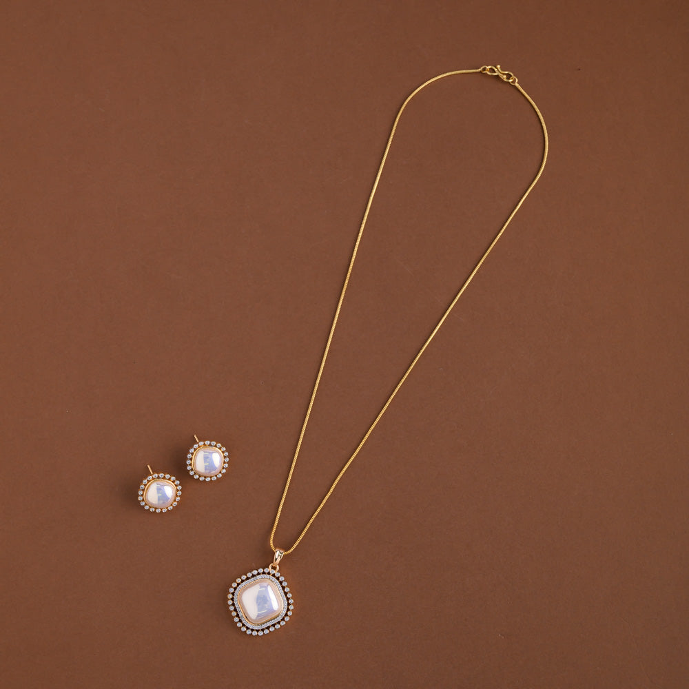 Diamond inspired pendent mid - length chain