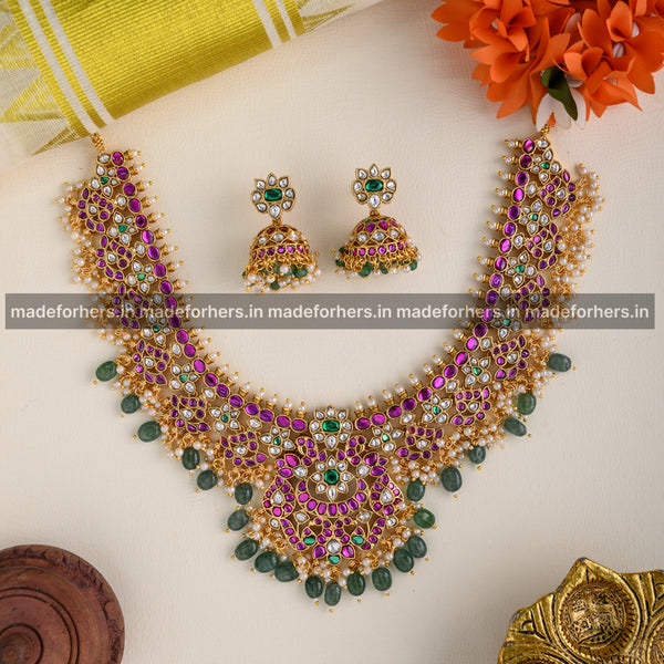 Neckpiece