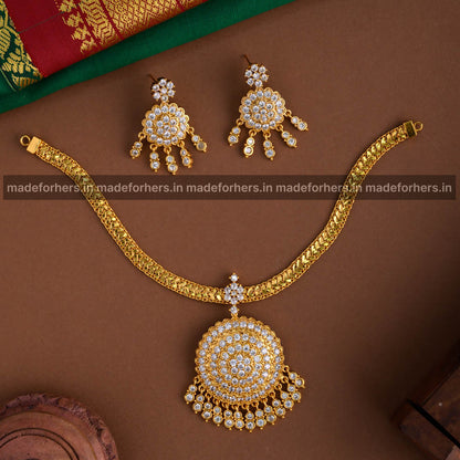 Floral attigai choker