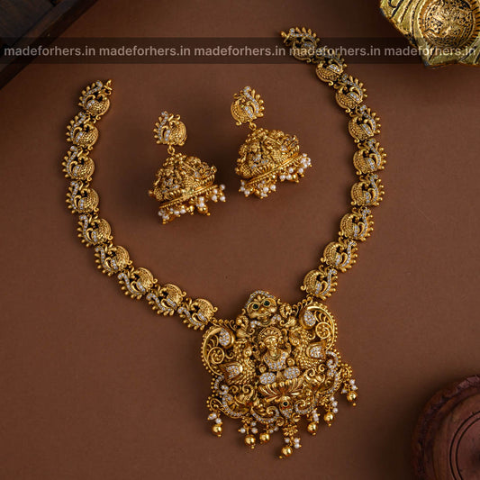 Nagasi bridal neckpiece set