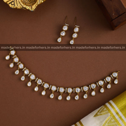 Antique kundan choker neckpiece set