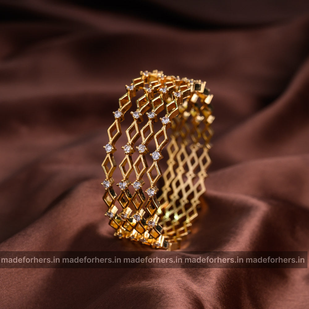 Vintage katli Bangles - White