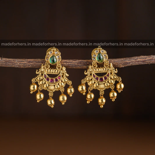 Chandbali -earring