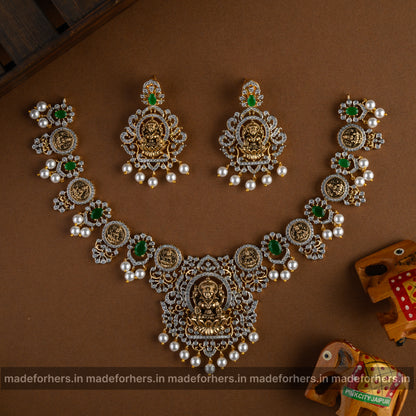 Vaishinav lakshmi neckpiece