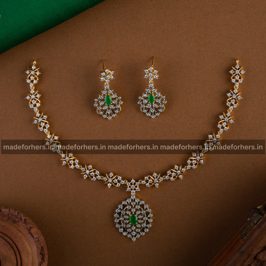 Vivi Neckpiece