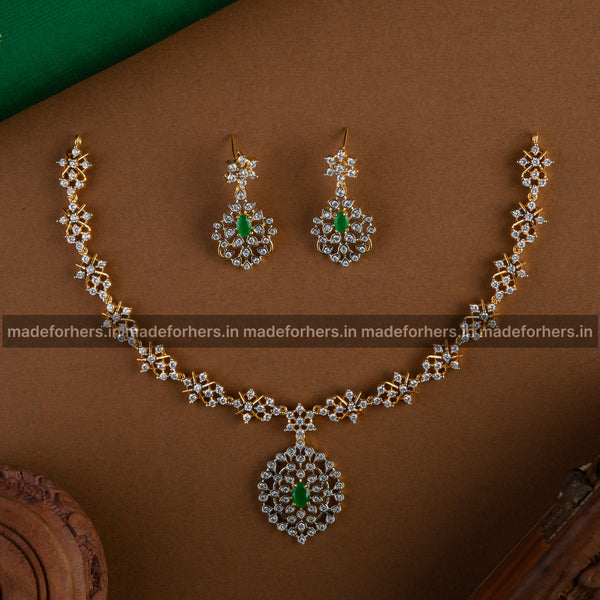 Vivi Neckpiece