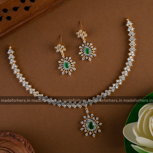 Rosaline Neckpiece - green