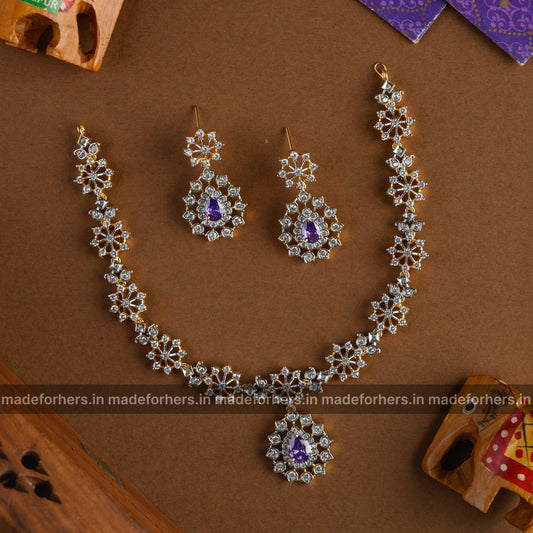 Marcel neckpiece - purple