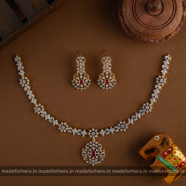 Kirti diamond insp neckpiece