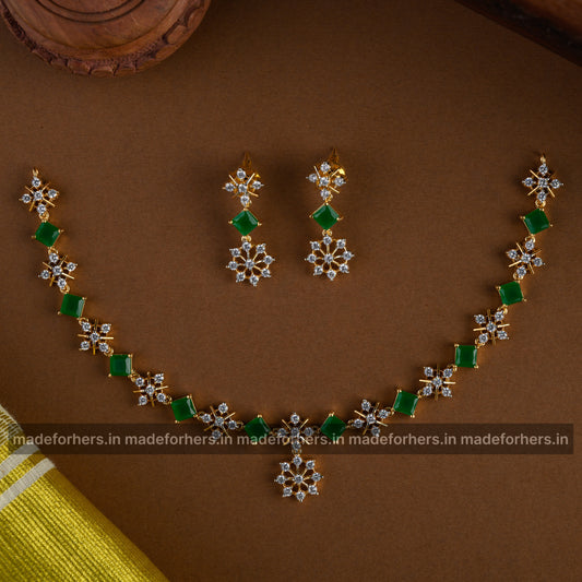 Claudia neckpiece - green