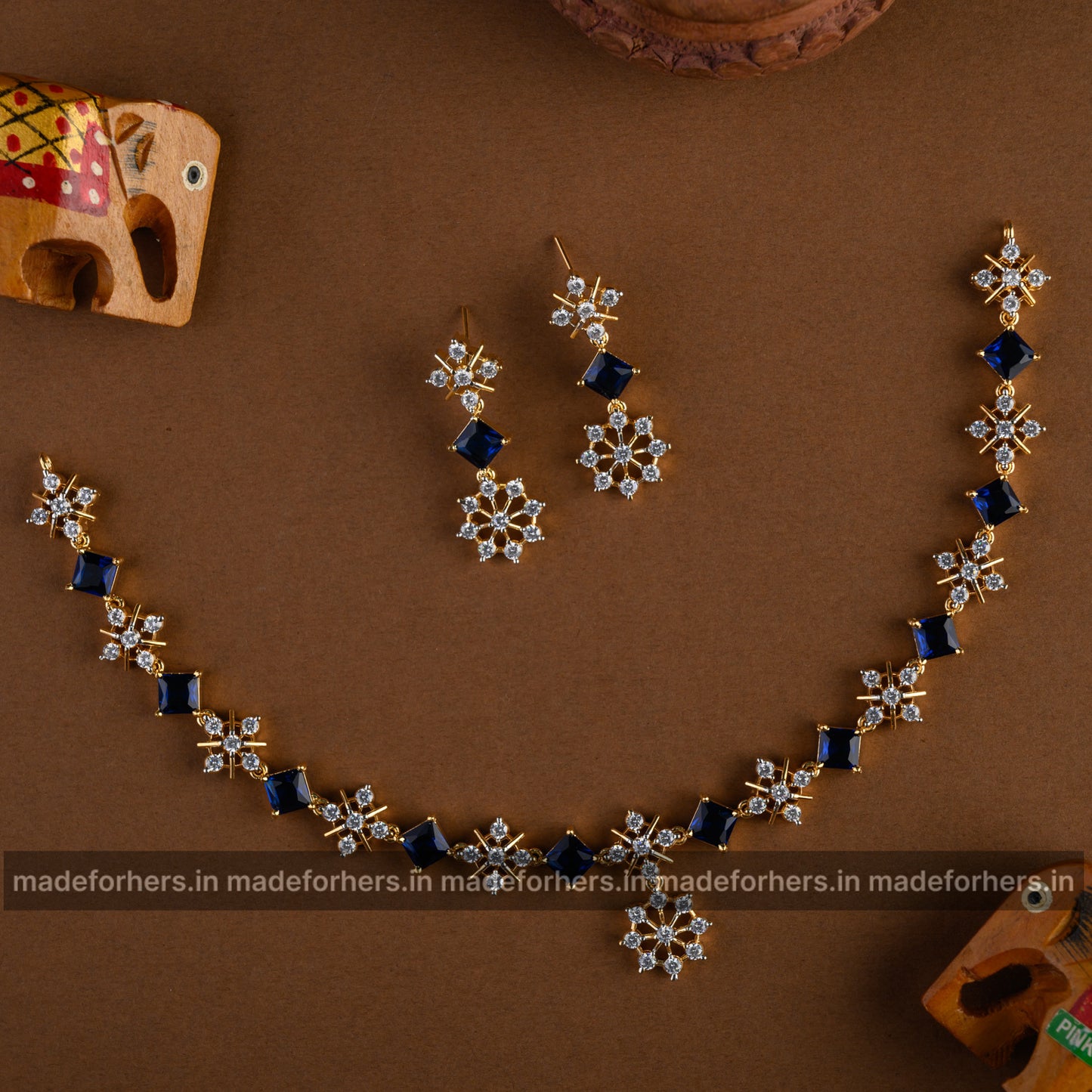 Claudia neckpiece - blue