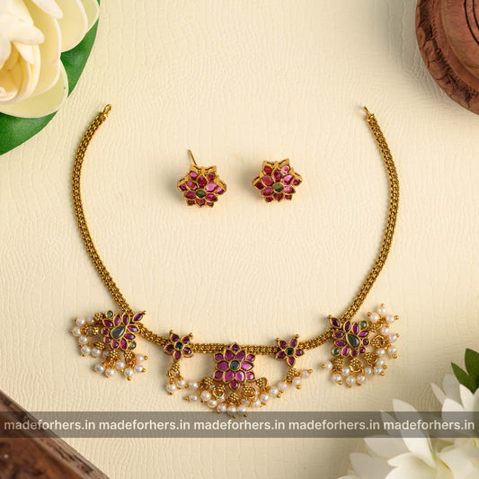 Chamundi kempu floral attigai