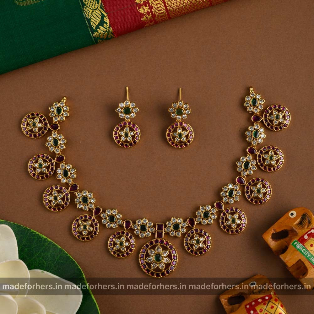 Traditional kempu bottumala neckpiece