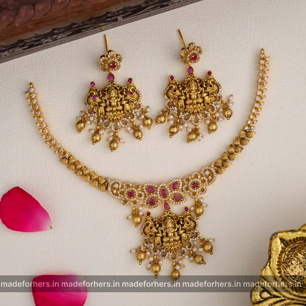Neckpiece