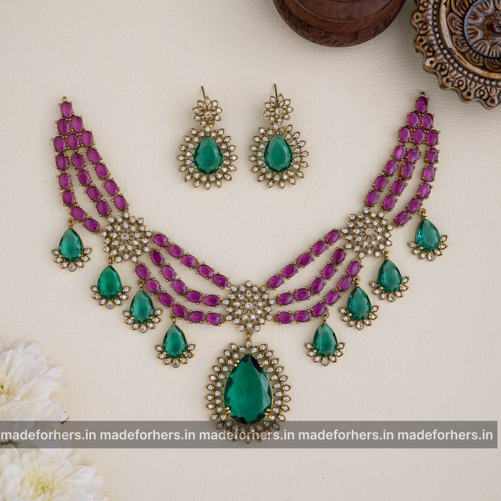 Neckpiece