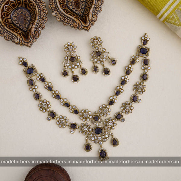 Neckpiece