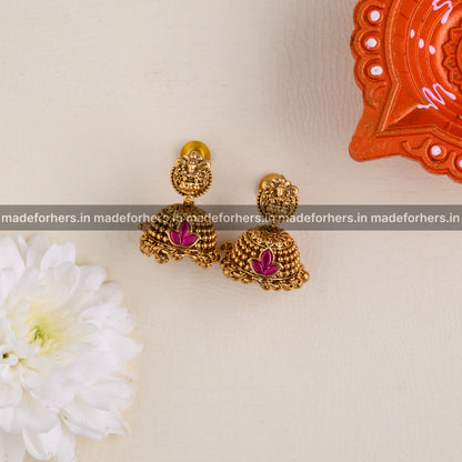 Neckpiece